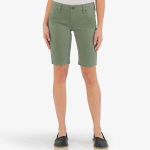 KUT FROM THE KLOTH NWT Sophie Bermuda Shorts Olive Green Khakis Chinos Size 14